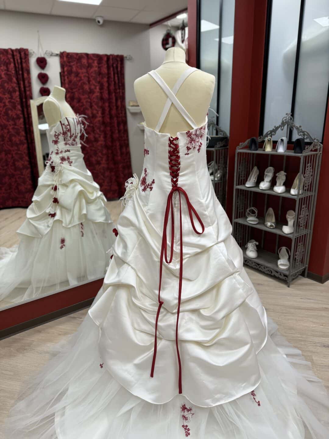 Robe de mariée BORDEAUX – Image 2