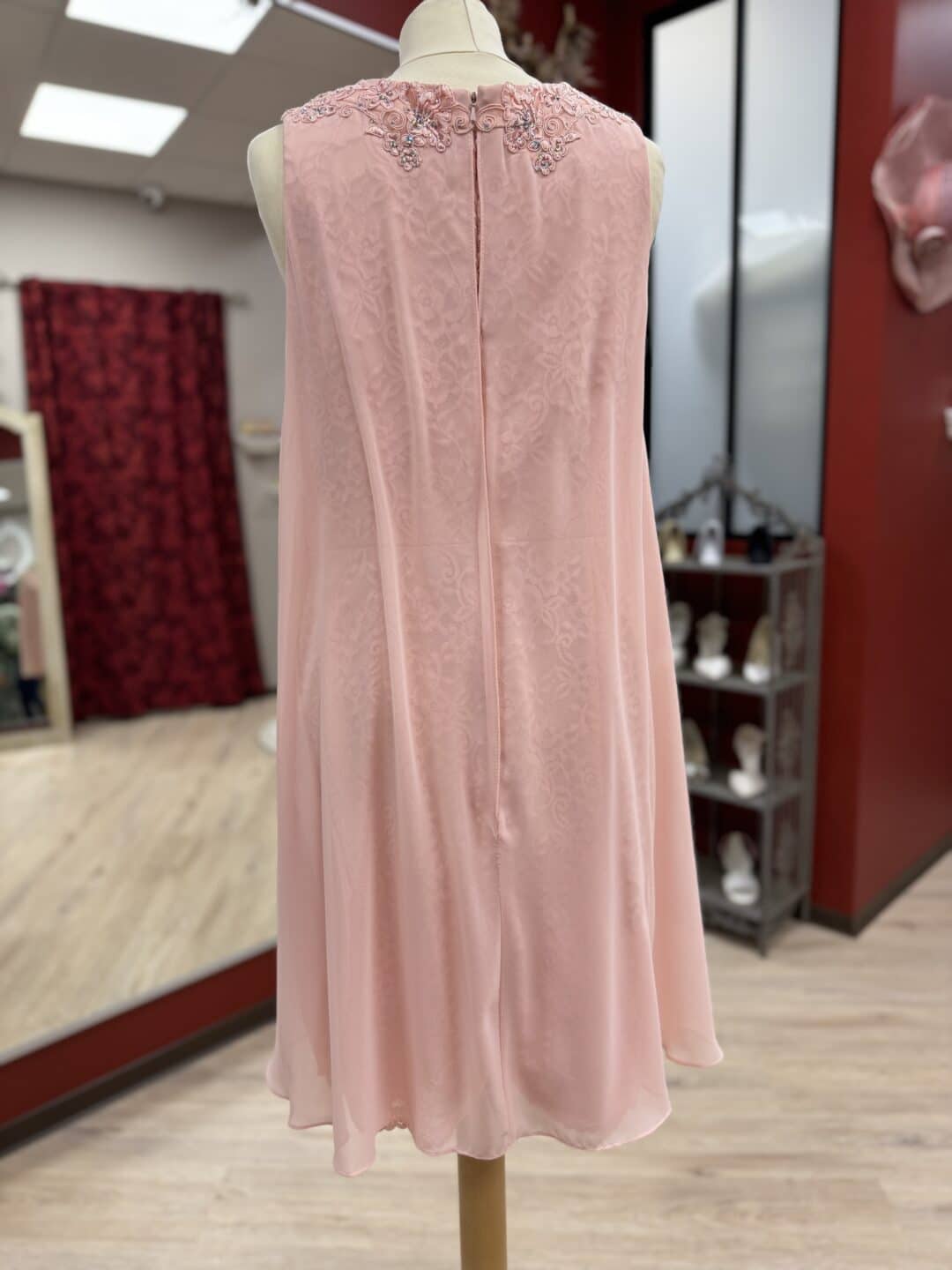 Robe de Cocktail Rose poudré taille droite, fluide – Image 3